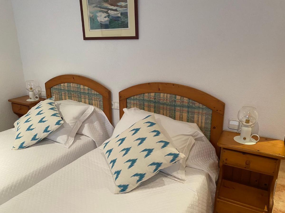 Hostal Restaurante Cala Cala Figuera  Kültér fotó